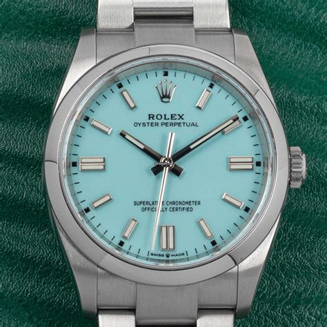 Vendesi Rolex Oyster perpetual 126000 per 13.321 